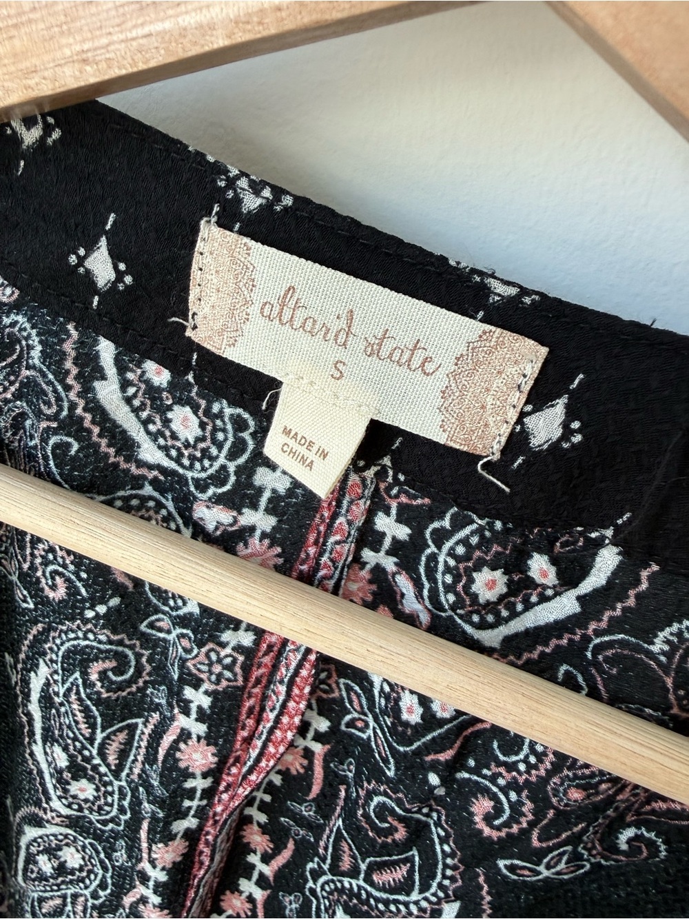 Altr’d State Black Paisley V-Neck Women's Kimono | S - Picture 2 of 7